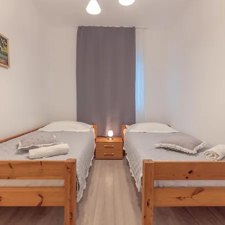Holiday Home Insulam Mare Holiday home *