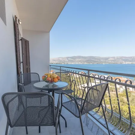 Holiday Home Insulam Mare