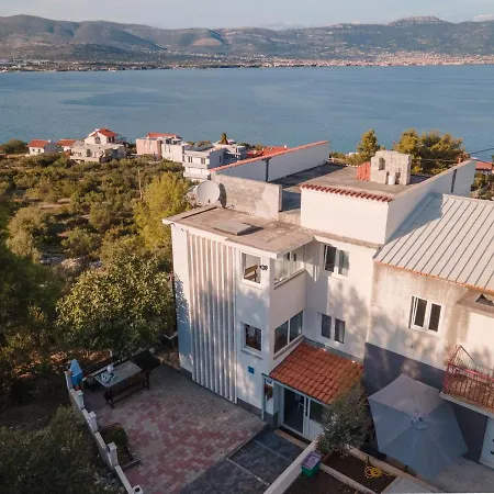 Insulam Mare Сasa de vacaciones Trogir