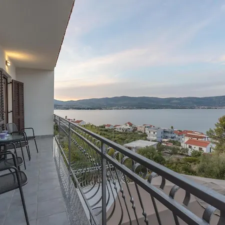 Сasa de vacaciones Insulam Mare Trogir