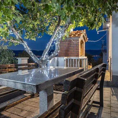 Holiday Home Insulam Mare * Trogir